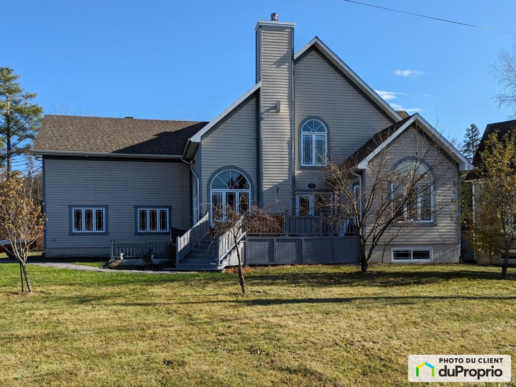 $749,000 - Intergenerational for sale in Orford — photo 1