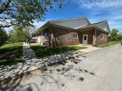 About This beautifully renovated unit is located on County Road 4 in Camden East and offers: 2 bedro...