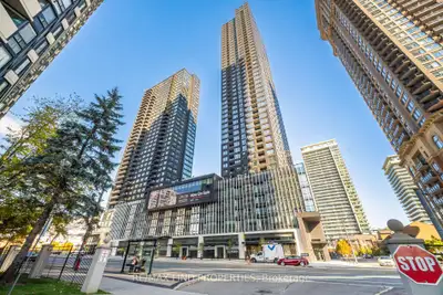 Looking for a couple/working professionals to lease New Condo units at Burnhamthorpe Rd W & Confeder...