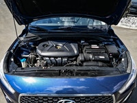 Panoramic Sunroof | Heated Bucket Seats | Heated Steering Wheel | Cruise Control | Keyless Ignition... (image 8)