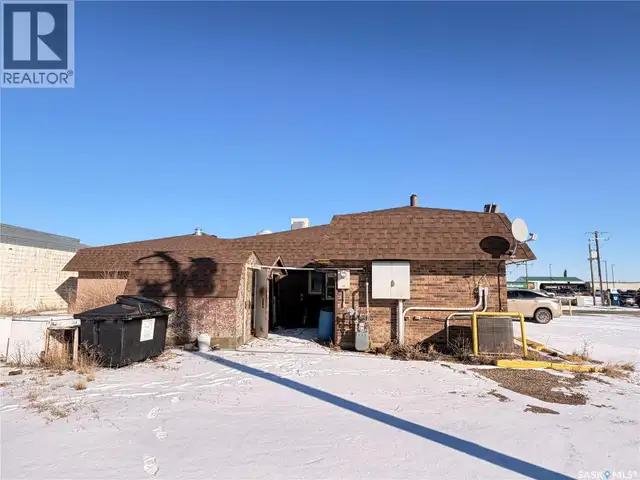 305 1st AVENUE W Assiniboia, Saskatchewan in Commercial & Office Space for Sale in Moose Jaw - Image 38