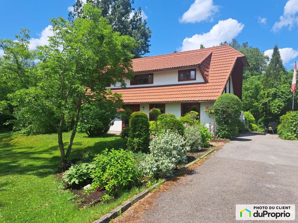 $475,000 - 1 1/2 Storey for sale in Chicoutimi (Canton Tremblay) — photo 2