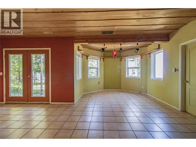 2263 Carmi Road Penticton, British Columbia in Houses for Sale in Penticton - Image 29