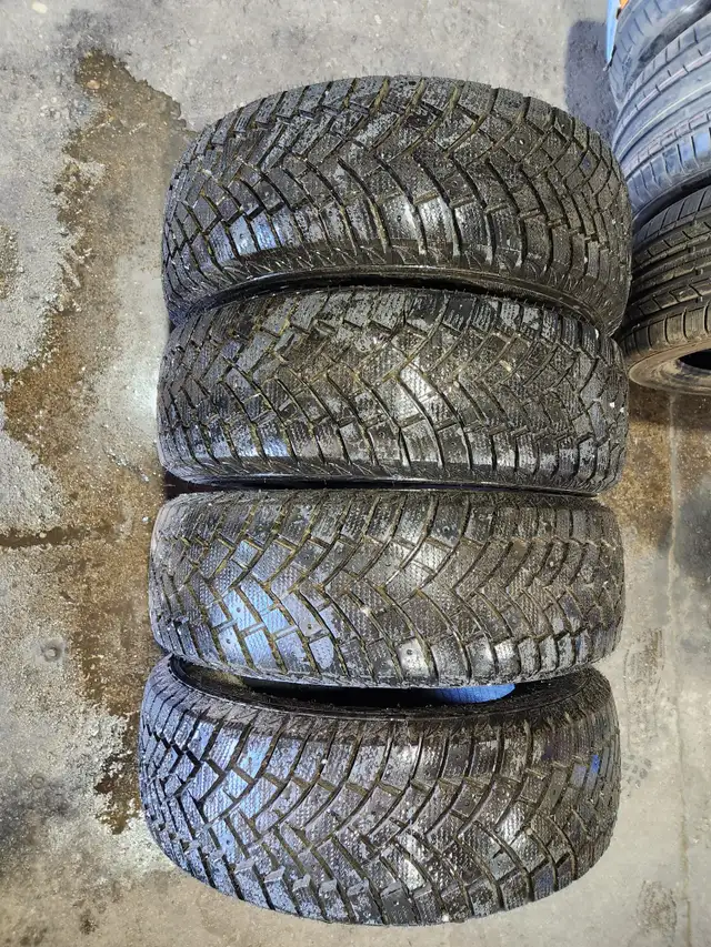 195 65 15 IRONMAN POLAR TRAX WPS - LIKE NEW - WINTERS in Tires & Rims in Kitchener / Waterloo - Image 2