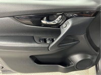 CONSECUTIVE COMSUMER CHOICE AWARD WINNERS! HEATED SEATS, SUNROOF, BLUETOOTH HANDSFREE, ANDROID/APPLE... (image 6)