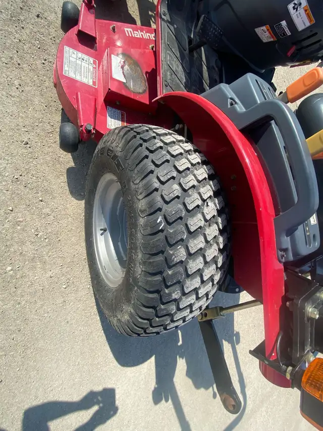 2017 Mahindra 22 HST in Farming Equipment in Winnipeg - Image 9