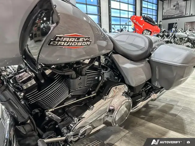 2026 Harley-Davidson ROAD GLIDE in Sport Touring in Calgary - Image 15