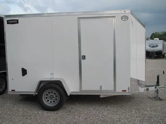 2026 Lightning LF610SA-ALUMINUM FRAME,RAMP DOOR,1059 LBS, $8499  in Cargo & Utility Trailers in Ottawa - Image 4