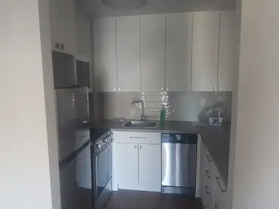 SPACIOUS JR. 1 BEDROOM APARTMENT FOR RENT IN WHITBY! SELECT APARTMENTS FULLY REVITALIZED WITH PREMIU...
