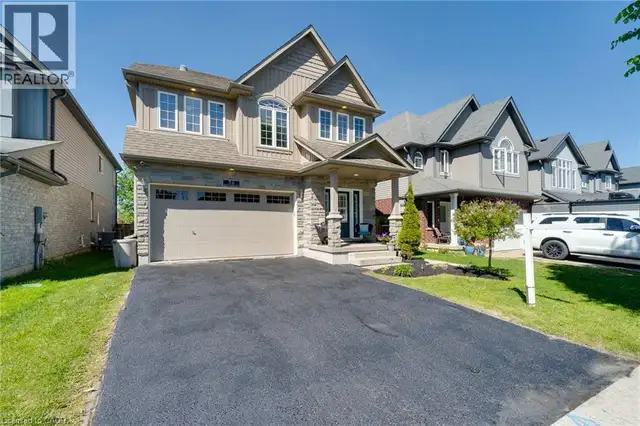 56 SMITH'S CREEK Drive New Hamburg, Ontario in Houses for Sale in Kitchener / Waterloo - Image 4