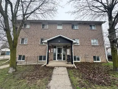 Available Now $1700 + Hydro and Gas Spacious and newly renovated 2-bedroom, 1-bath apartment located...