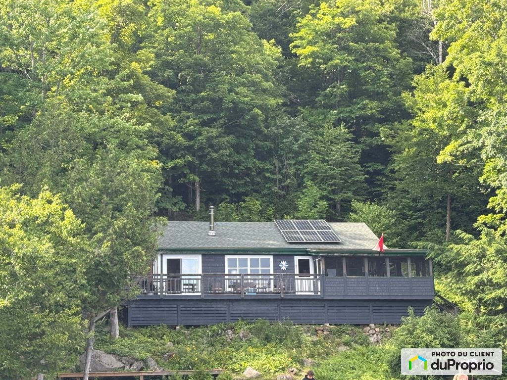 $585,000 - Cottage for sale in Barkmere — photo 1