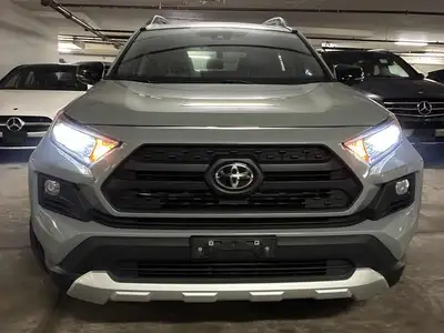 Heated Front Seats, Backup Camera, Leather, Sunroof, Remote Start, Push Button Start, AWD, Power Tai...