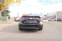 2024 Honda Civic Si Black 47,783 KM Calgary This 2024 Honda Civic Si comes in a bold black exterior... (image 7)