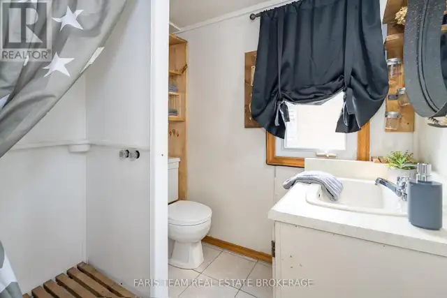 5632 PENETANGUISHENE ROAD Springwater (Elmvale), Ontario in Houses for Sale in Oakville / Halton Region - Image 33