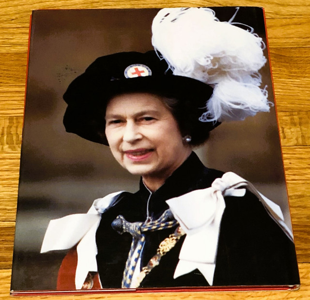1983 Royal Family Heritage Series Hardcover in Non-fiction in Calgary - Image 2