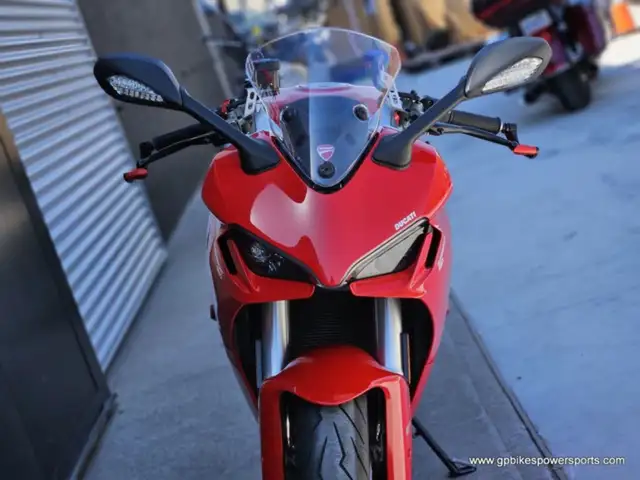 2023 Ducati Supersport 950 Ducati Red in Sport Bikes in Oshawa / Durham Region - Image 7
