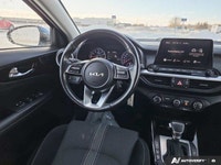 Front Wheel Drive,MP3 Capability,Auxiliary Audio Input,HD Radio,MP3 Capability,Daytime Running Light... (image 9)