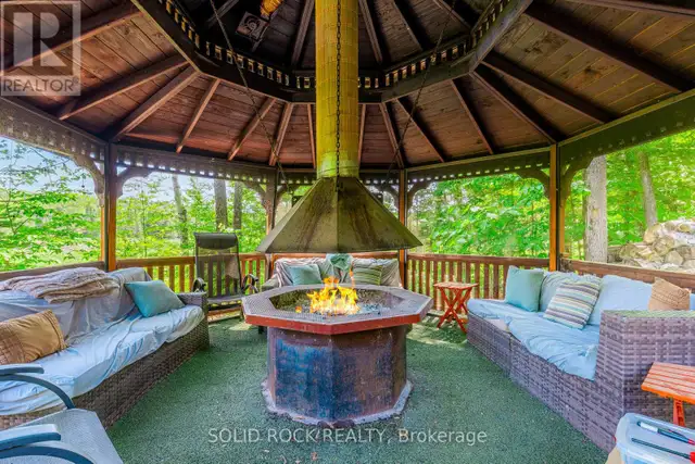 261 LACOURSE LANE Lanark Highlands, Ontario in Houses for Sale in Ottawa - Image 12