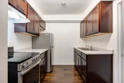 Limited Time Offer | Enjoy One Month FREE on a 13-Month Lease OR FREE Early Move-In + $300 Signing B...