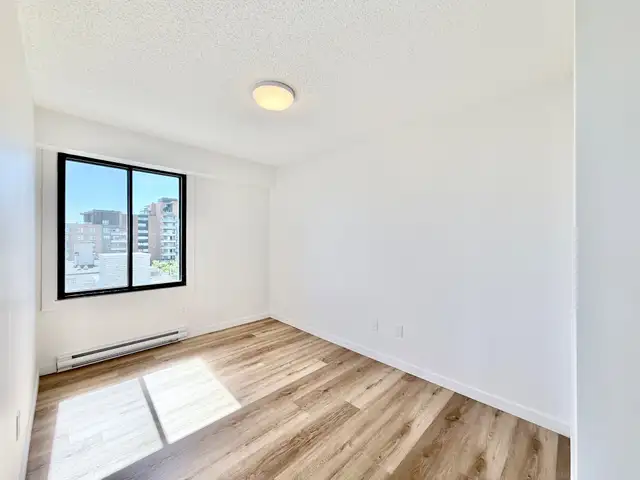 4 et demi - Immeuble béton - St-Léonard - Disponible maintenant in Long Term Rentals in City of Montréal - Image 11