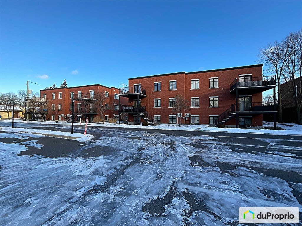 $519,999 - Condominium for sale in Longueuil (Vieux-Longueuil) — photo 2