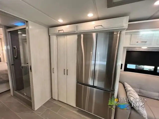 2024 Newmar New Aire 3549 Luxury Diesel Pusher in RVs & Motorhomes in Moncton - Image 24