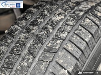 ... Engine: 8 Cylinder Engine 5.3L/325CI L/100Km City: 14.7 L/100Km Hwy: 10.7 Safety Equipment Dayti... (image 6)