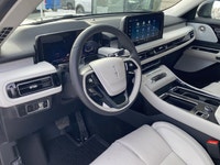 The 2026 Lincoln Aviator Reserve enhances the bold elegance of the Aviator lineup with upgraded mate... (image 4)