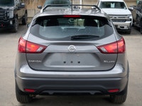 2018 Nissan Qashqai S AWD Surprisingly Spacious, AWD Confidence & Great Value! Discover the perfect... (image 2)