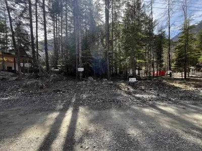 ¼ Acre Flat Treed Building Lot in the Community of Sunshine Valley near Manning Park less than 2 hou...