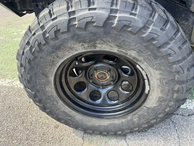 2015 Jeep Wrangler 4WD 2dr Sport in Cars & Trucks in Longueuil / South Shore - Image 12