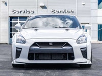 2017 Nissan GT-R Track Edition LOCAL VEHICLE CLEAN CARFAX Pearl White VR38DETT 3.8L V6 DOHC Twin Tur... (image 1)
