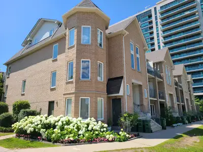 Two Bedroom Townhouse-style apartment in Toronto's Leaside Hyde Park in Leaside is a low-rise apartm...