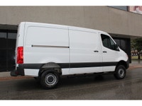 A.W.D - ALL WHEEL DRIVE!!! RARE SPRINTER 2500 LOW ROOF WITH A.W.D !!! HIGH OUTPUT ECONOMICAL AND POW... (image 8)