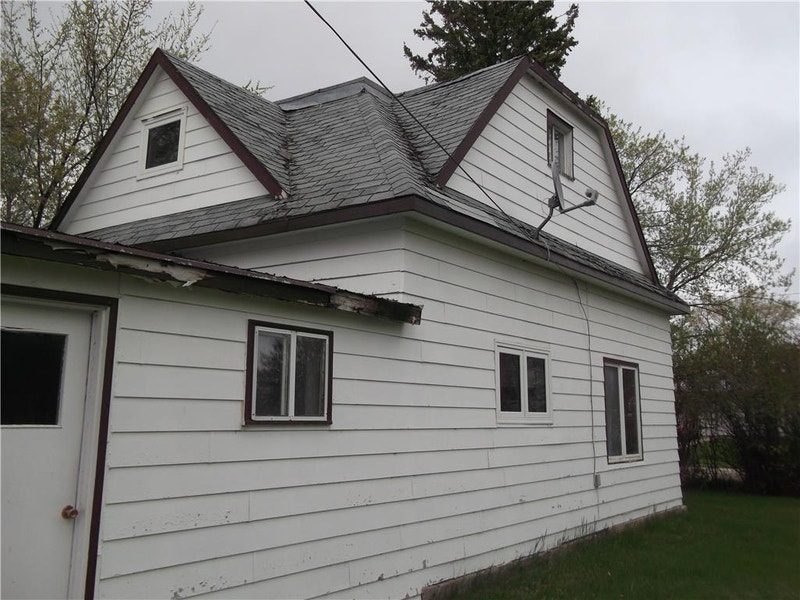 207 4th Street Somerset, Manitoba Houses for Sale Portage la