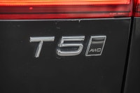 ... Engine: Moteur à 4 cylindres 2.0L/120CI Safety Equipment Contrôle électronique de la stabilité S... (image 8)