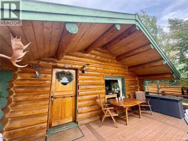 Cabin 4 Hatheume Lake Road Peachland, British Columbia in Houses for Sale in Penticton - Image 8