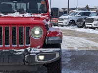 Come see this 2020 Jeep Gladiator Overland. Its Automatic transmission and Regular Unleaded V-6 3.6... (image 9)