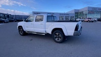 4.0L V6. 5 Speed Auto w/OD. Whankook i*Pike Rw11 265/70R17. Box Liner. Hitch Receiver. Four Wheel Dr... (image 6)