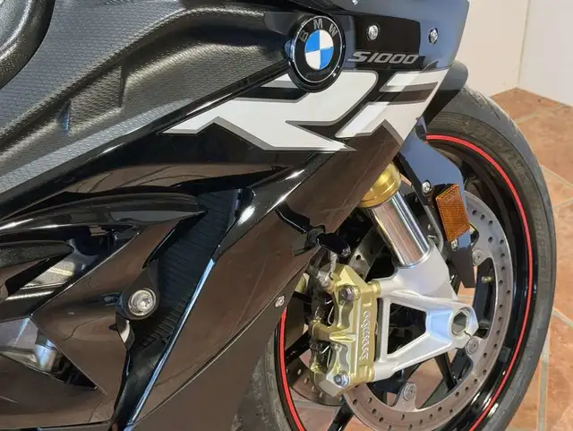 2018 BMW S1000RR in Sport Bikes in City of Montréal - Image 12