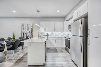 Bella Vista Luxury Living 2-Bedroom Suites Available Now!