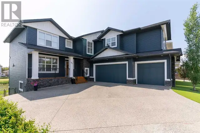 162 Canoe Crescent SW Airdrie, Alberta628637988446751212