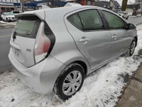 PRIUS C HYBRID, VERY RELIABLE CARS, AND FUEL EFFICIENT, FULL SAFETY INCLUDED, AUTOMATIC, POWER WINDO... (image 6)