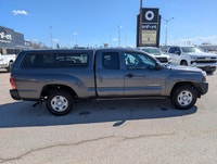2012 Toyota Tacoma 2.7L 4 Cylinder 156,500 km. 2WD. Clean title and safetied. Manitoba owned. Auxili... (image 2)