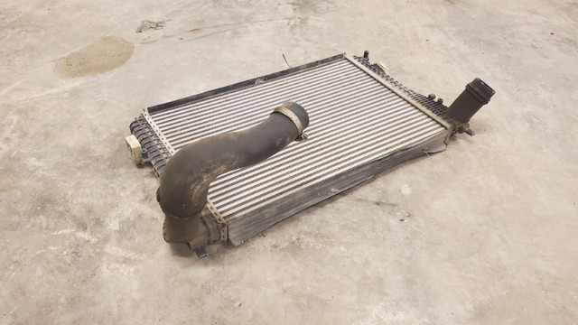 VW Jetta TDI Intercooler in Engine & Engine Parts in Lethbridge - Image 2