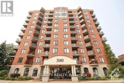Bright & sunny 1 Bed and Den condo in sought after Central Park! The open-concept living and dining...