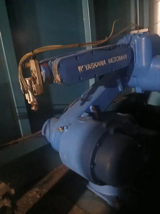 MOTOMAN Glue Robot Cell with 4 station turntable in Other Business & Industrial in Mississauga / Peel Region - Image 5