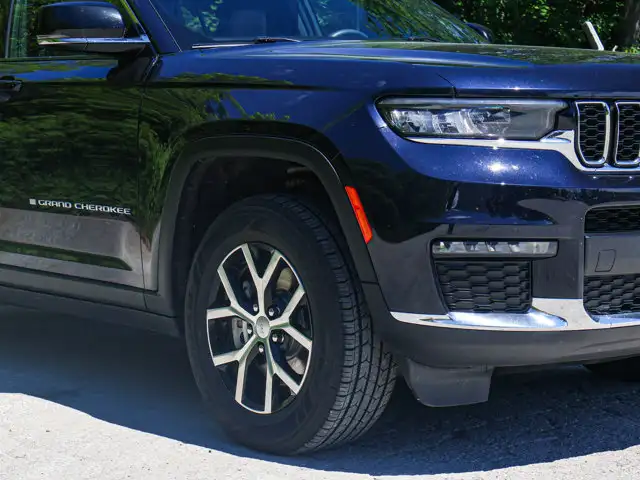 2024 Jeep Grand Cherokee L Limited- Memory / Heated Seats - Pwr in Cars & Trucks in Barrie - Image 4