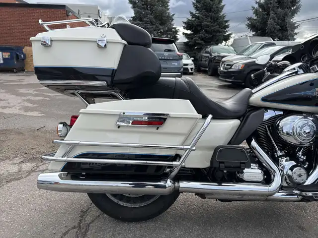 2012 Harley-Davidson Electra Glide Classic ~ ELECTRA GLIDE CLASS in Sport Touring in City of Toronto - Image 12